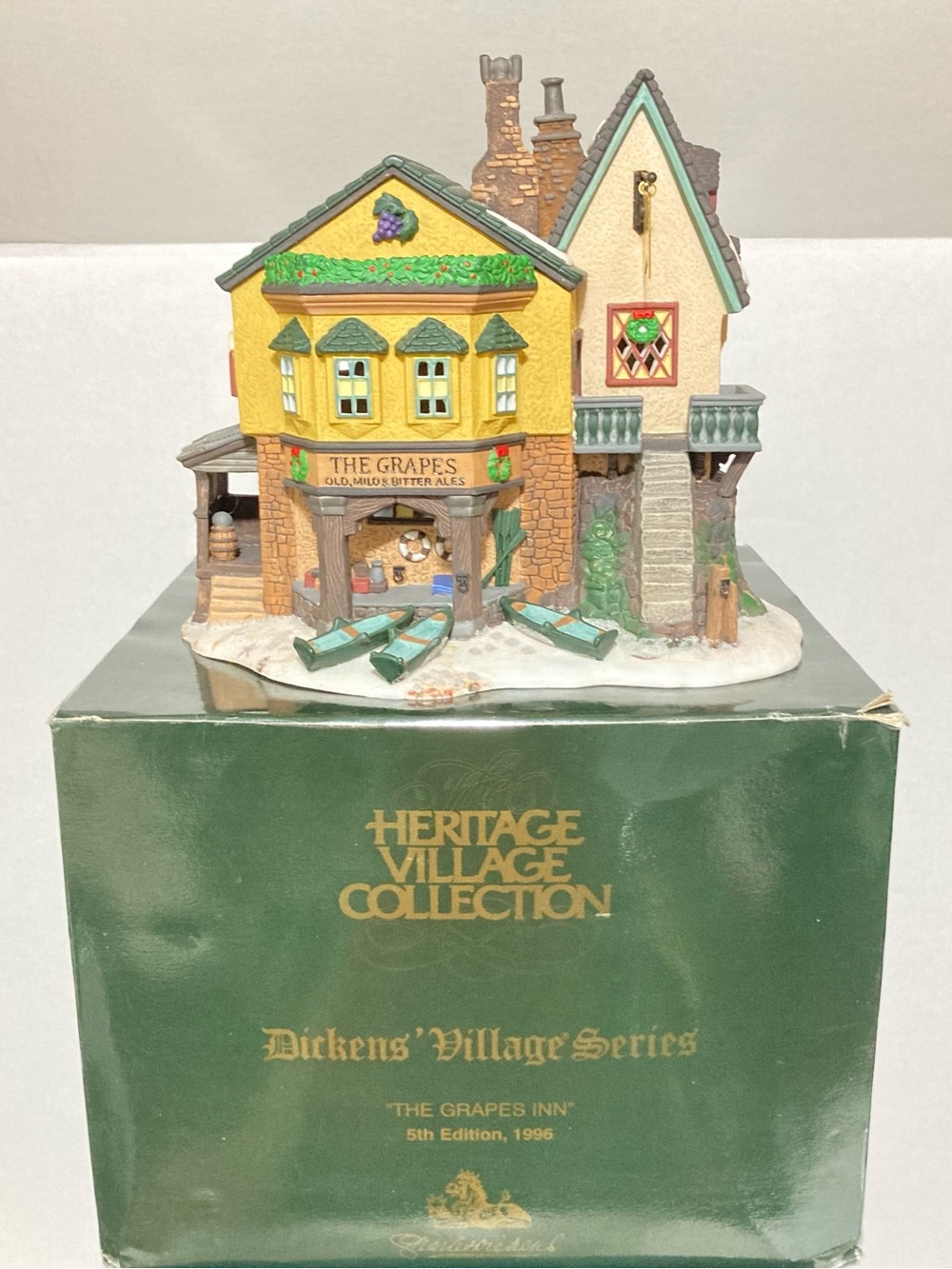Dickens’ Village Series Limited Edition 1996 “The Grapes Inn”